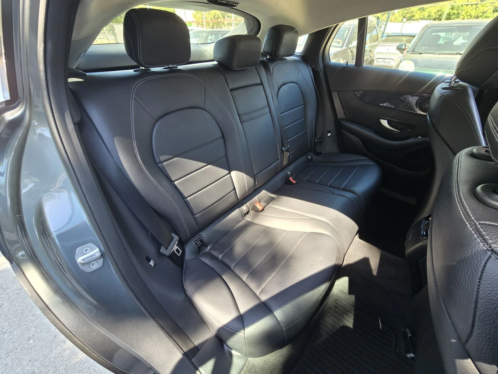 Mercedes-Benz GLC 250 D 204к.с Coupe Sport 4MATIC , снимка 14 - Автомобили и джипове - 55988011