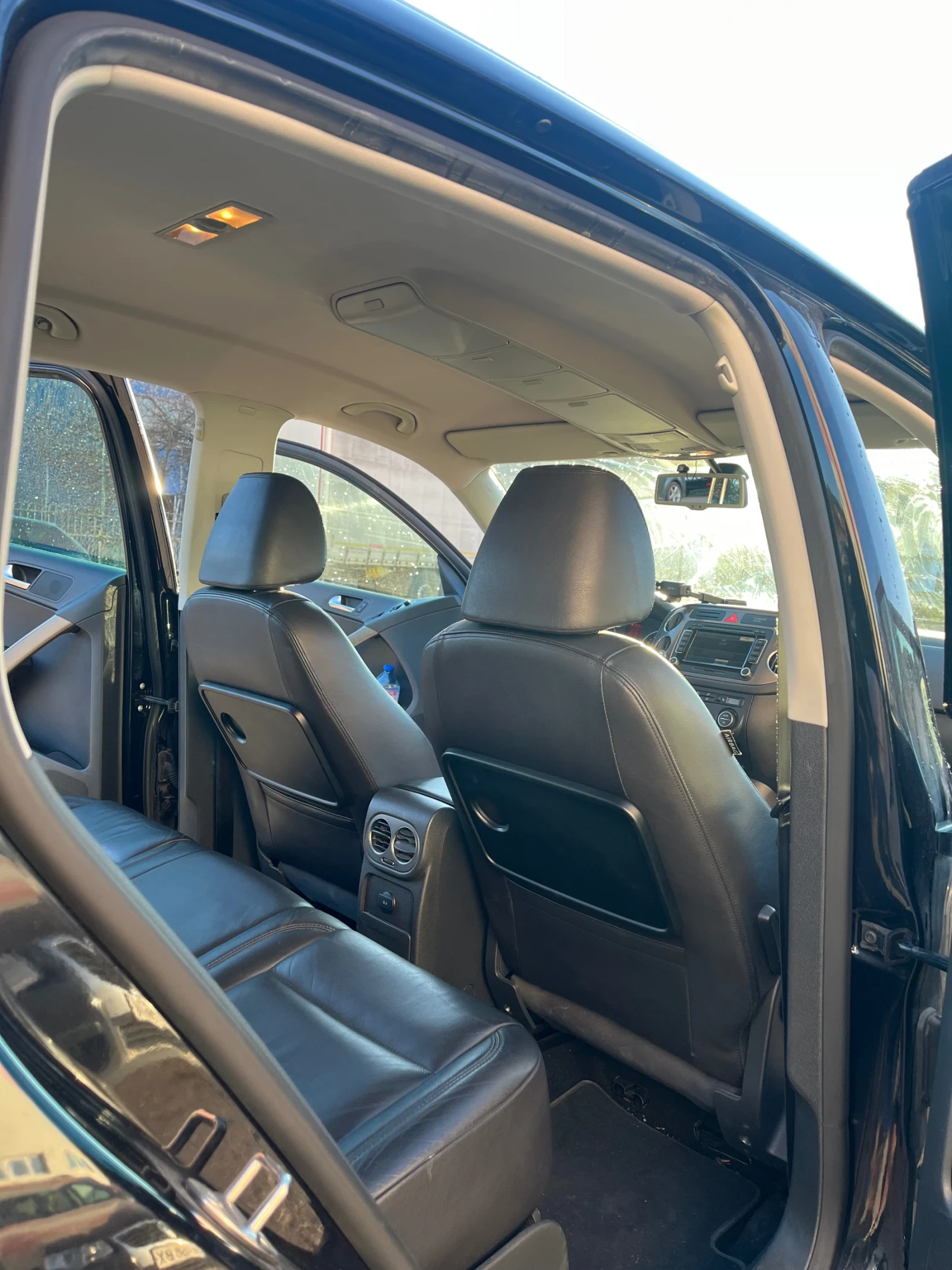 VW Tiguan, снимка 10 - Автомобили и джипове - 56530364