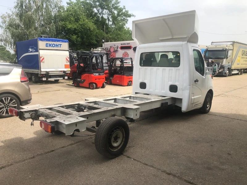 Renault Master 2019, снимка 8 - Бусове и автобуси - 46143178