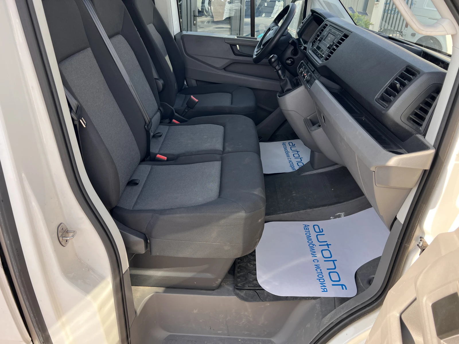 VW Crafter Startline/2.0TDI/140K.C./6MT - изображение 9