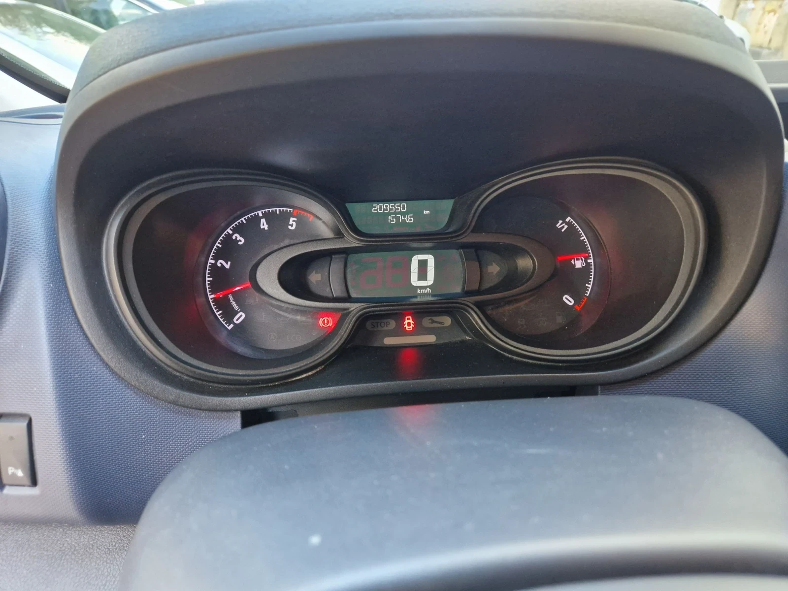 Opel Vivaro Дубъл кабина, Евро 6, шест скорости  - изображение 10