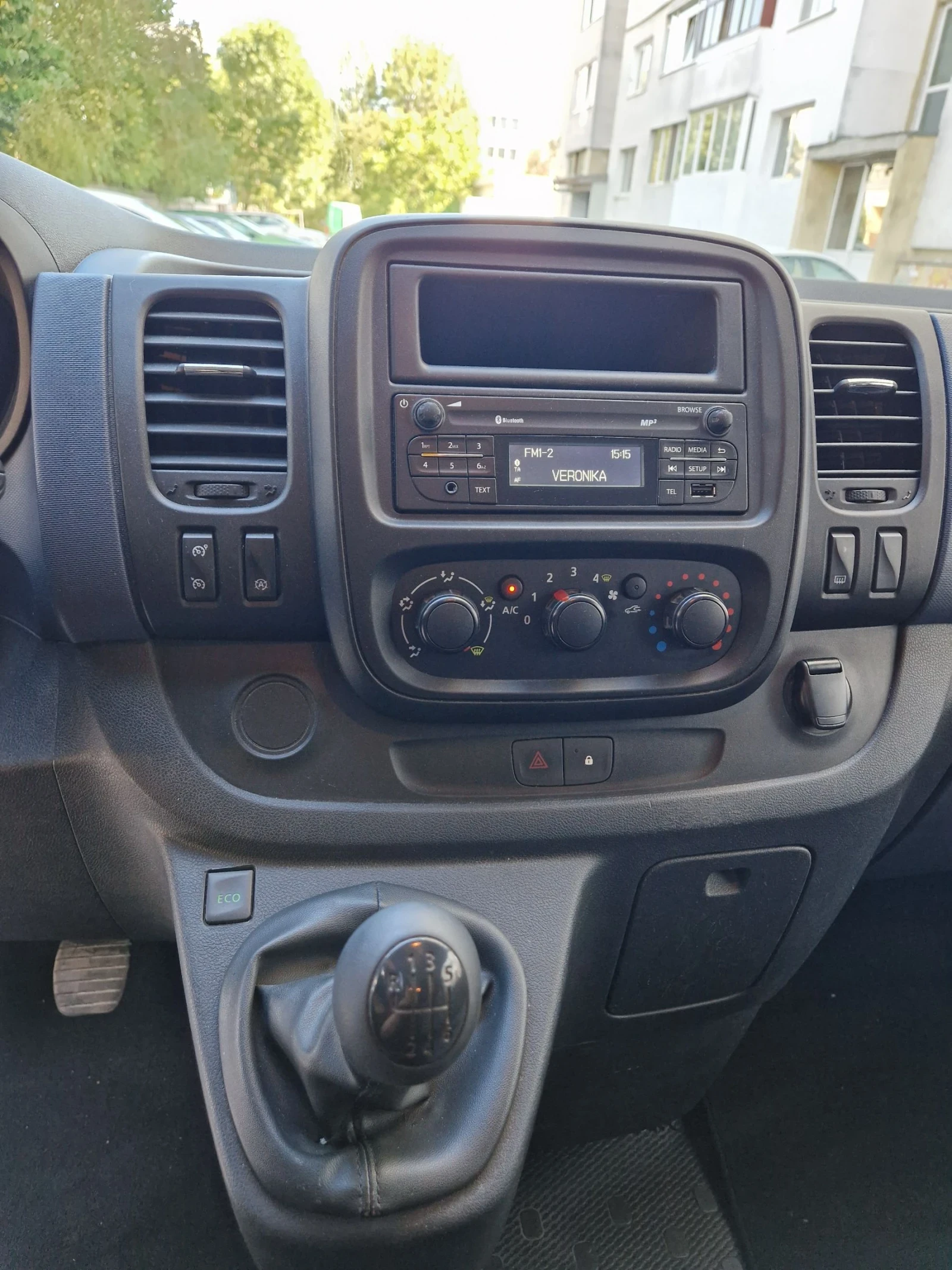 Opel Vivaro Дубъл кабина, Евро 6, шест скорости  - изображение 9