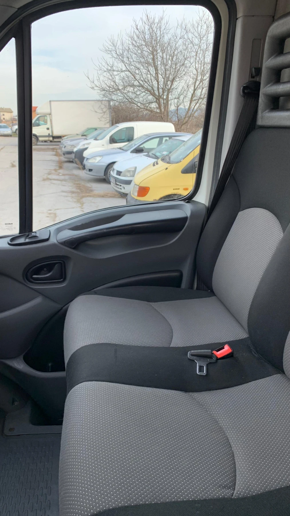 Iveco 35c15  3.0* EURO 5 * ПАДАЩ БОРД* 4.30м, снимка 14 - Бусове и автобуси - 56243885