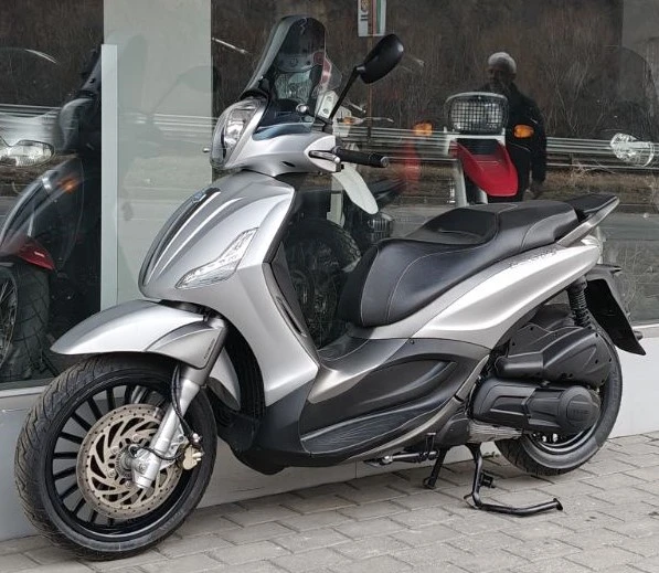 Piaggio Beverly 300 S, снимка 6 - Мотоциклети и мототехника - 49315946