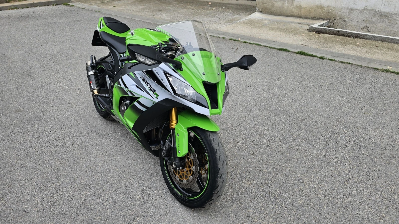 Kawasaki Ninja Zx10R 30th Anniversary 