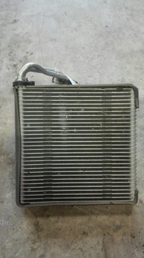 Радиатор климатик вътрешен Рено Лагуна (7)