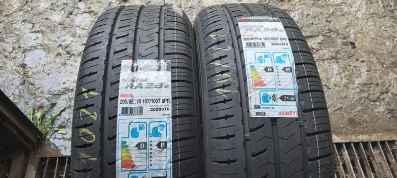 Гуми Летни 205/65R16, снимка 1 - Гуми и джанти - 34695642