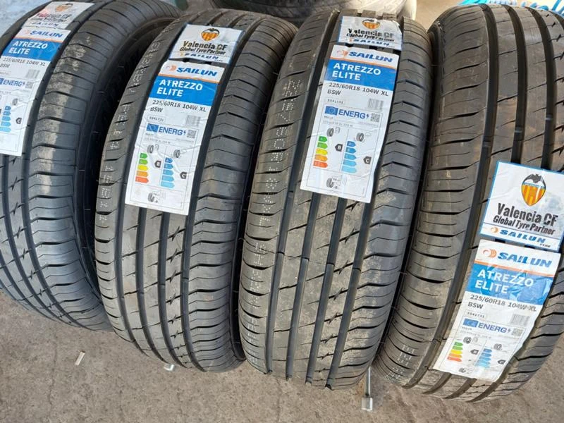 Гуми Летни 225/60R18, снимка 1 - Гуми и джанти - 36789688