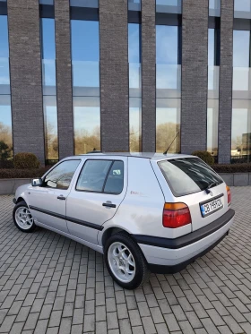VW Golf 1.6 УНИКАТ 80 Хил км.НОВ! , оригинална боя , УНИКА, снимка 6