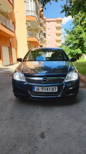 Opel Astra 1.9 CDTI, снимка 1