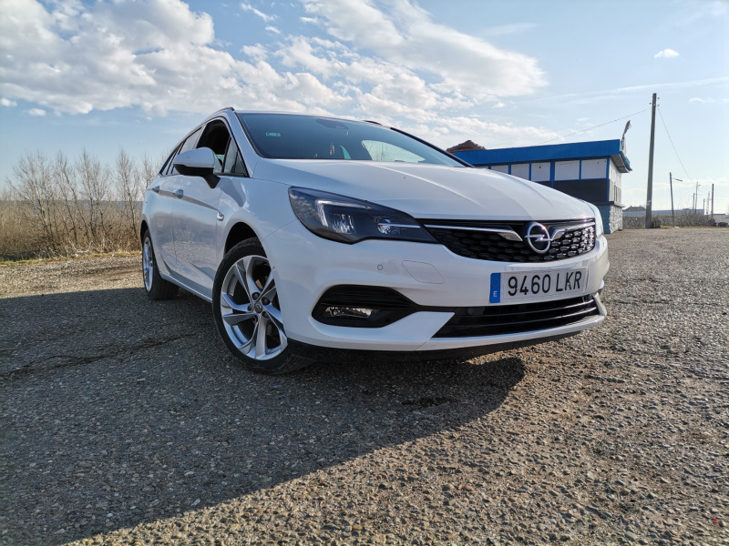 Opel Astra, снимка 1 - Автомобили и джипове - 46188422