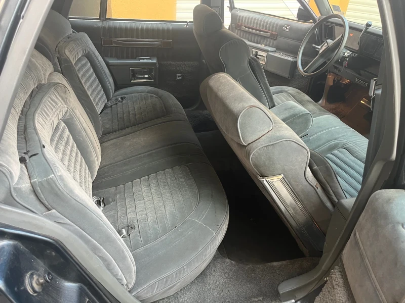 Chevrolet Caprice Classic Brougham, снимка 7 - Автомобили и джипове - 47162850