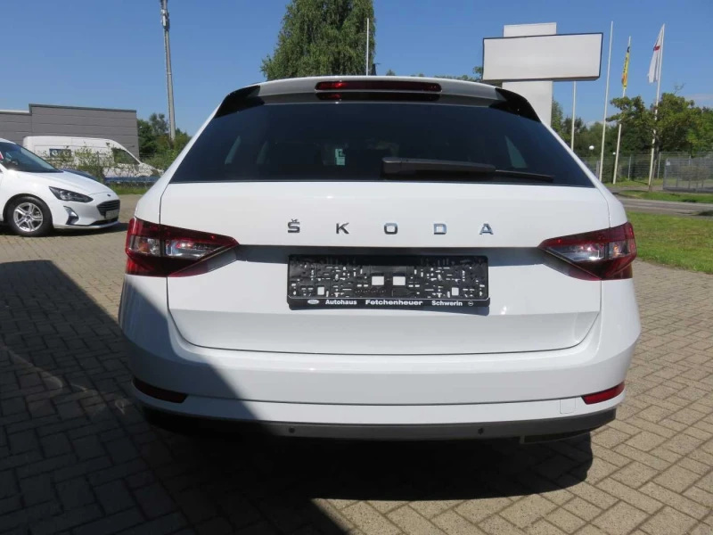 Skoda Superb Combi 1.5 DSG Style, снимка 7 - Автомобили и джипове - 49460024