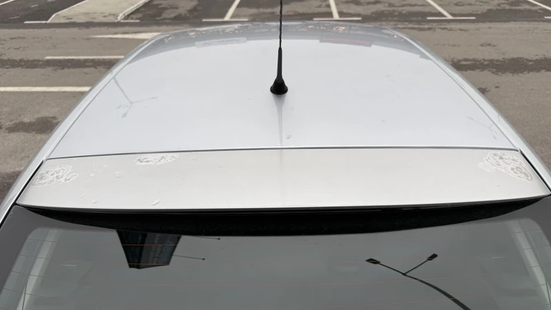 Seat Ibiza 1.4i, снимка 9 - Автомобили и джипове - 52333858