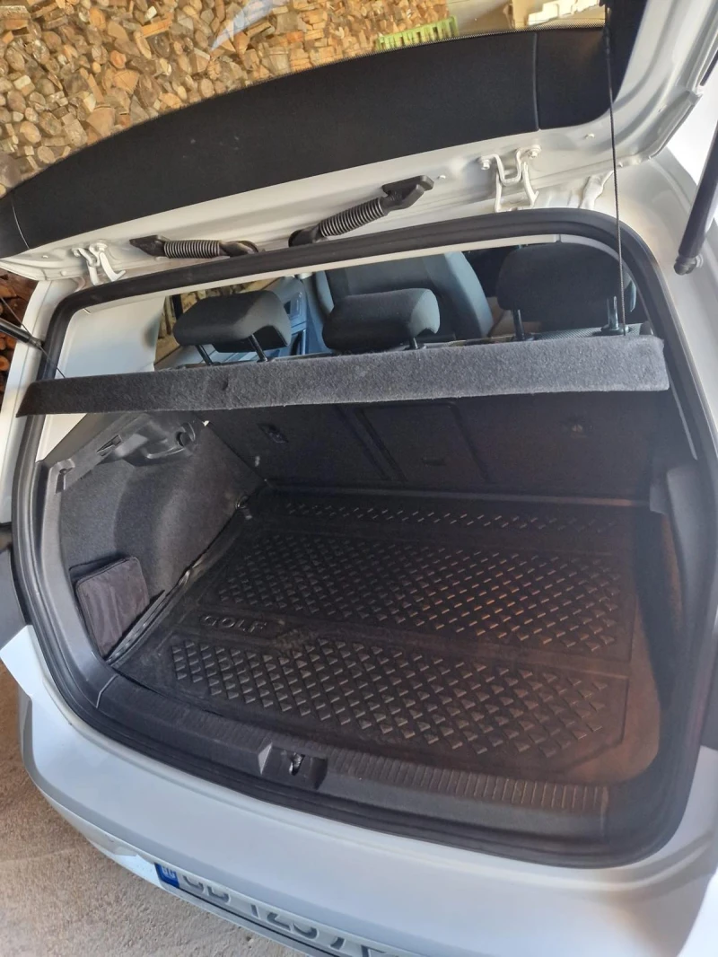 VW Golf, снимка 10 - Автомобили и джипове - 52701335