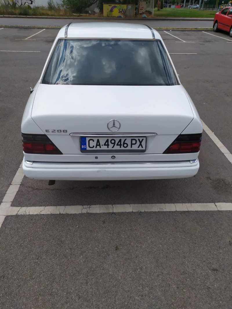 Mercedes-Benz 124 2000 куб. 136 КС., снимка 6 - Автомобили и джипове - 52864929