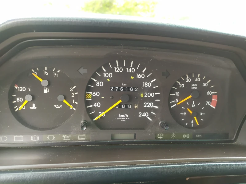 Mercedes-Benz 124 2000 куб. 136 КС., снимка 10 - Автомобили и джипове - 52864929