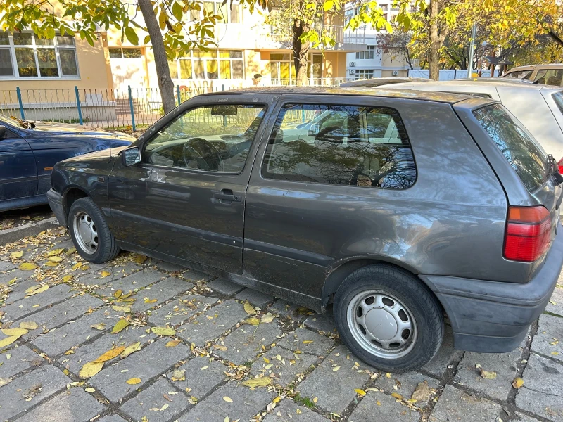 VW Golf, снимка 3 - Автомобили и джипове - 52972765