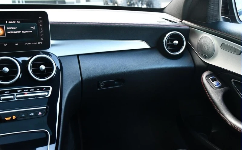 Mercedes-Benz C 43 AMG 4Matic, снимка 9 - Автомобили и джипове - 53004955