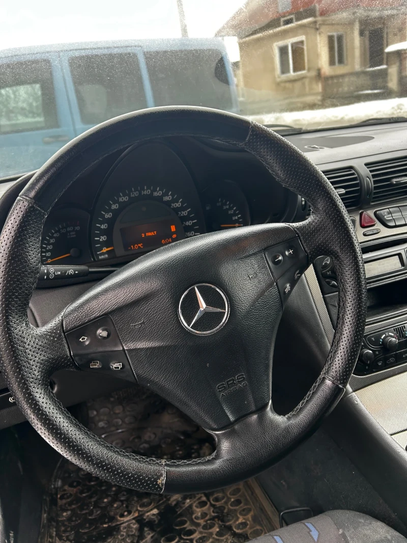 Mercedes-Benz C 230 Compressor Газ/Бензин, снимка 6 - Автомобили и джипове - 53391373