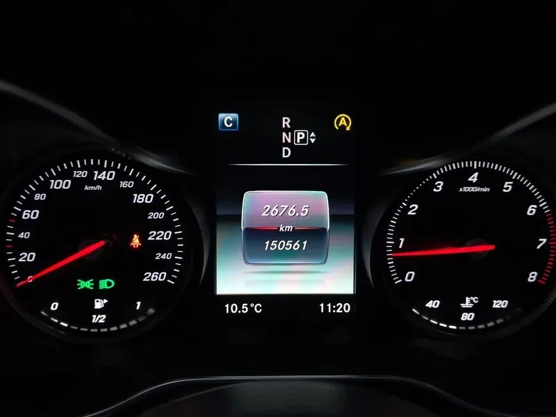 Mercedes-Benz C 200  - изображение 8