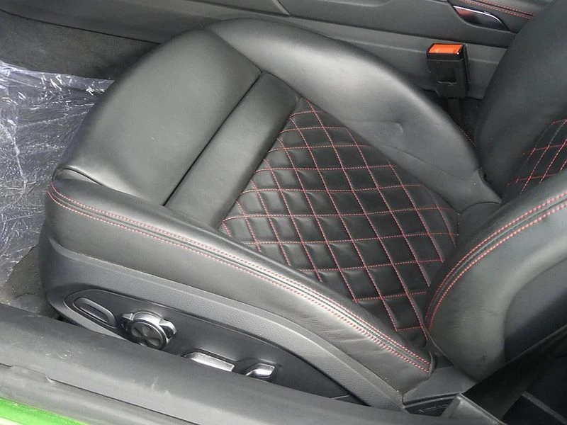 Audi R8 5.2 DKA Automatic, снимка 13 - Автомобили и джипове - 55961702
