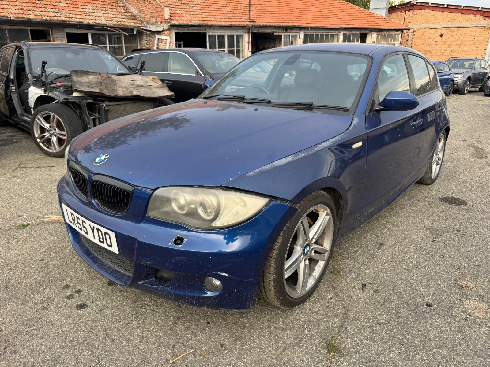 BMW 130 I, снимка 2 - Автомобили и джипове - 56148543