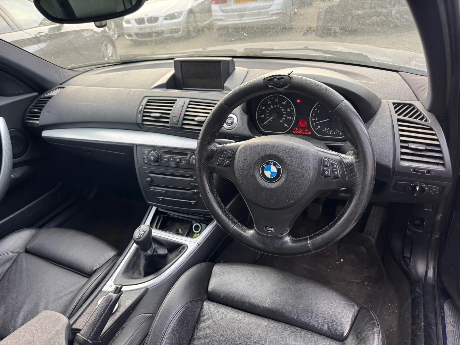 BMW 130 I, снимка 5 - Автомобили и джипове - 56148543