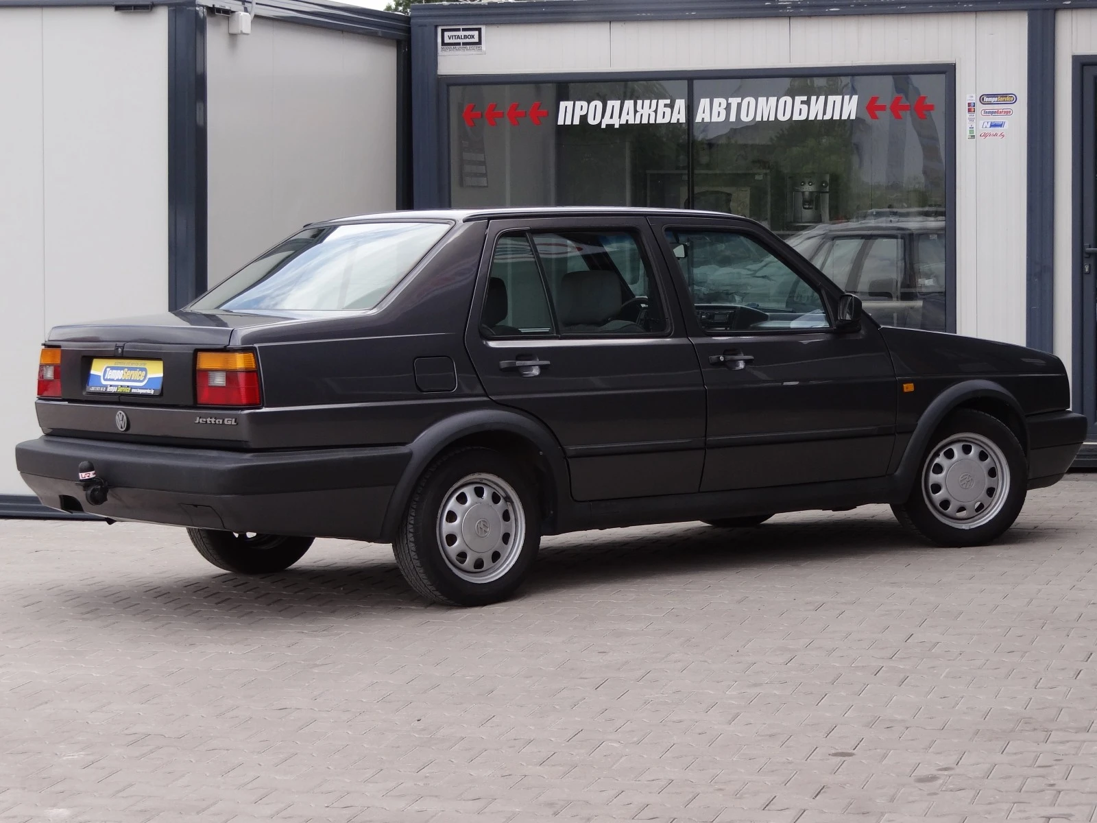 VW Jetta 1.6 - 75k.c. / Климатик / 5-скорости / Euro-2 / - изображение 5