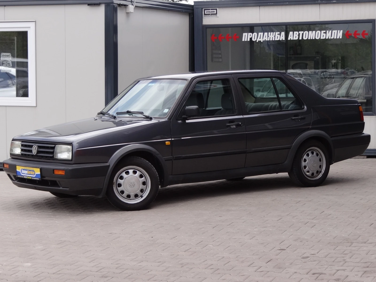 VW Jetta 1.6 - 75k.c. / Климатик / 5-скорости / Euro-2 / - изображение 2