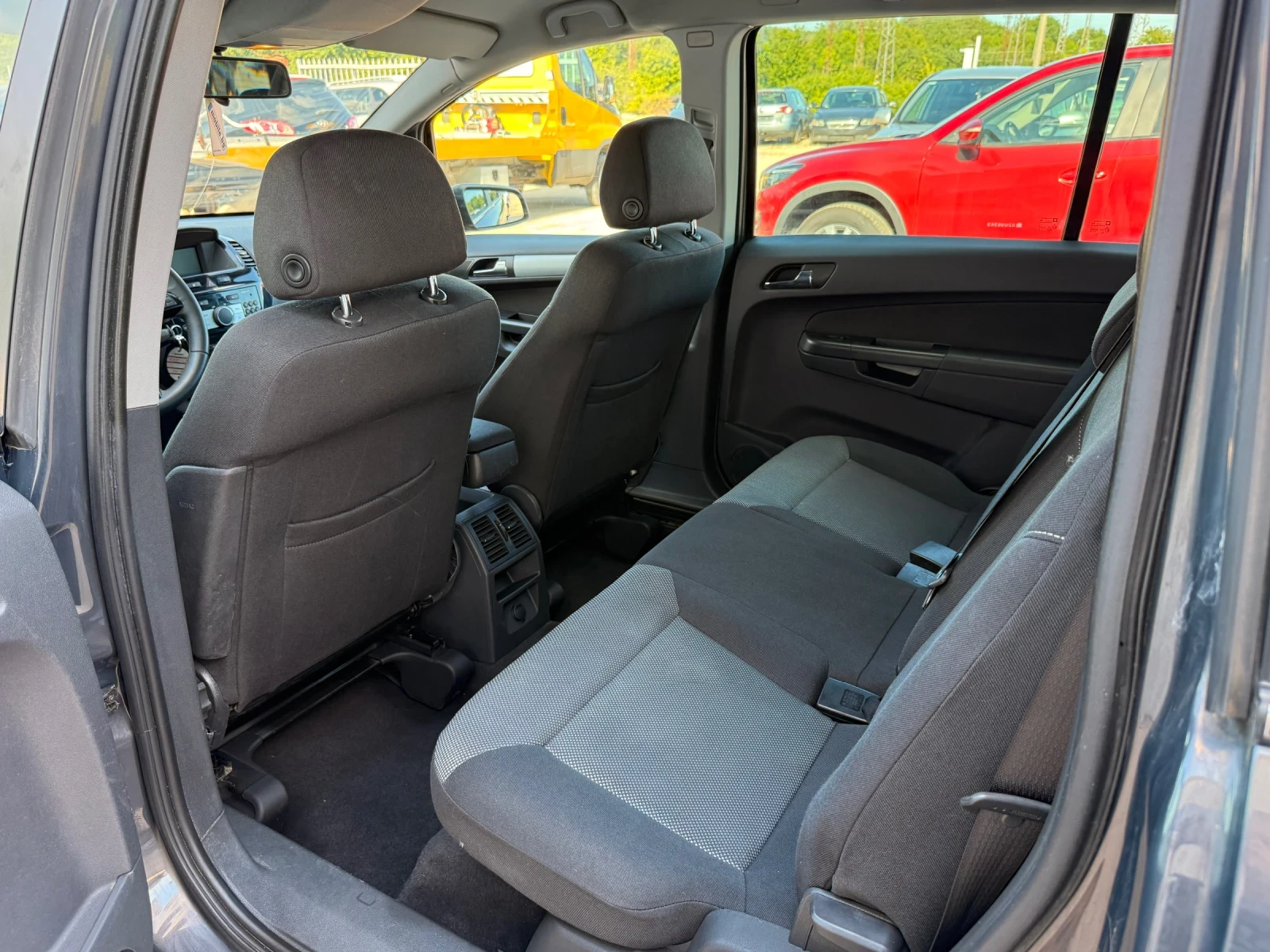 Opel Zafira 1.6i Turbo-EcoM* 6ск* 7места* UNIKAT*  - изображение 8
