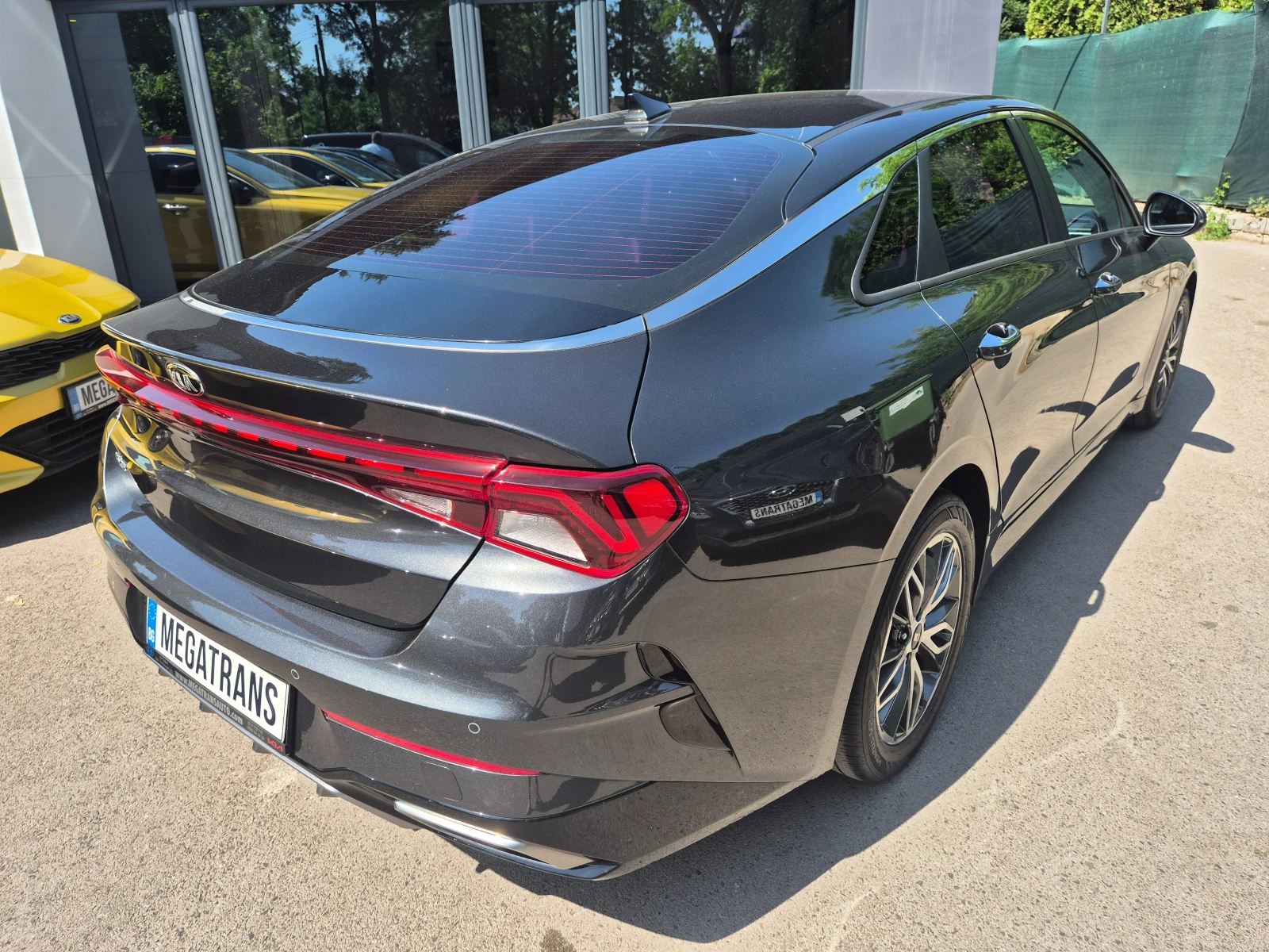 Kia K5 2.0 cm3 LPG - изображение 3