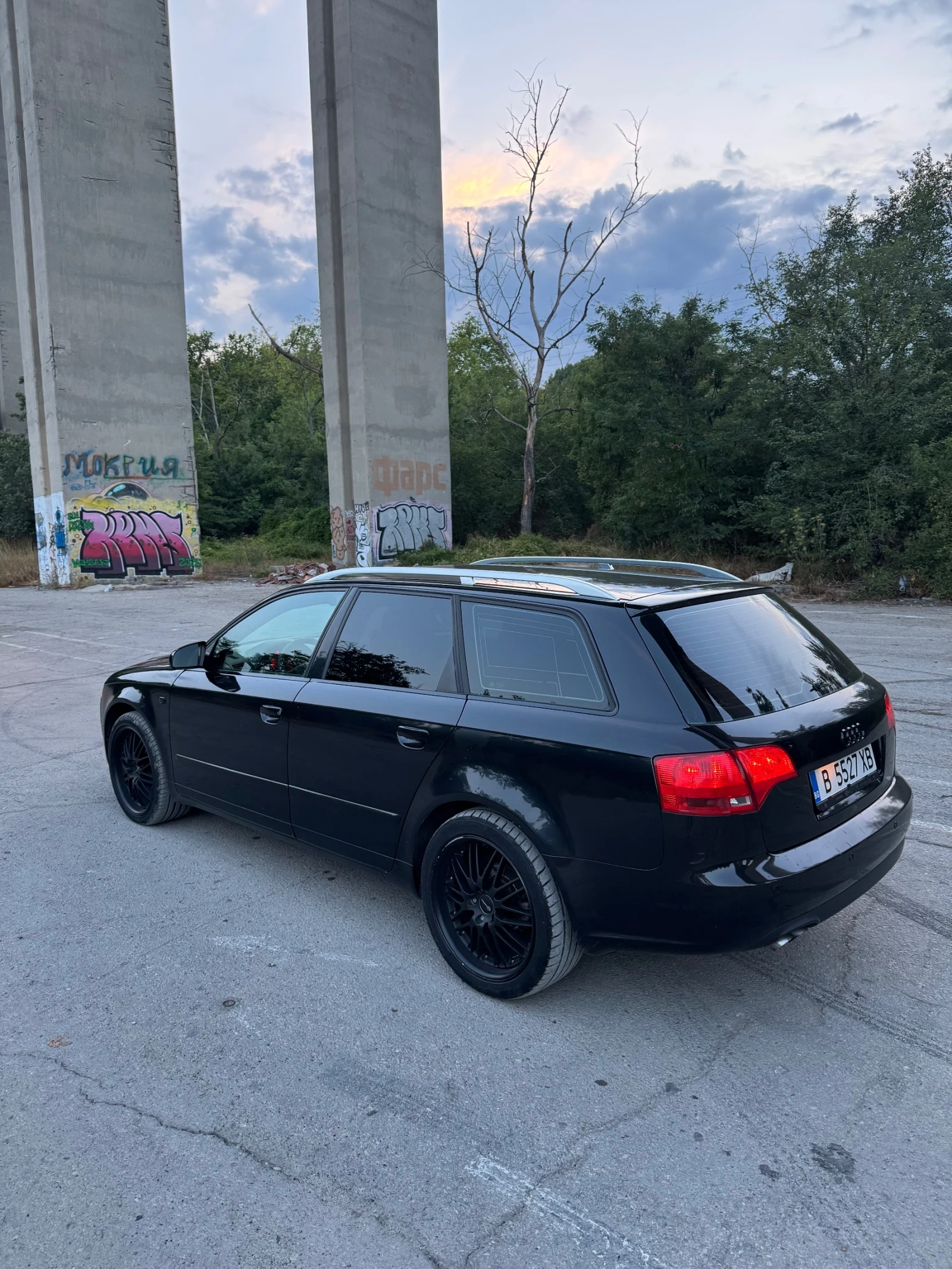 Audi A4 2.0 TDI Обслужена | Алкантара | 2 Комплекта джанти - изображение 2
