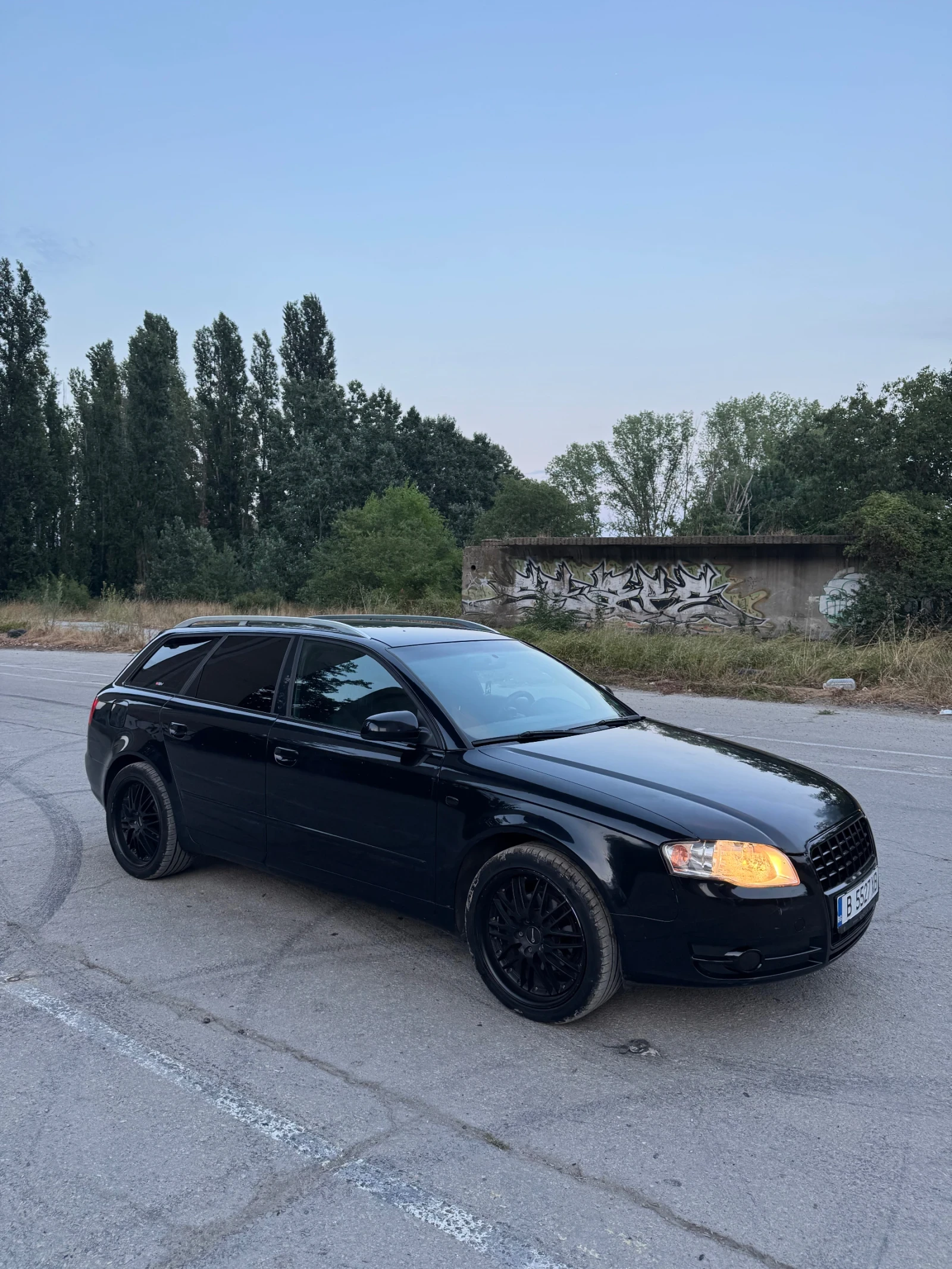 Audi A4 2.0 TDI Обслужена | Алкантара | 2 Комплекта джанти - изображение 4