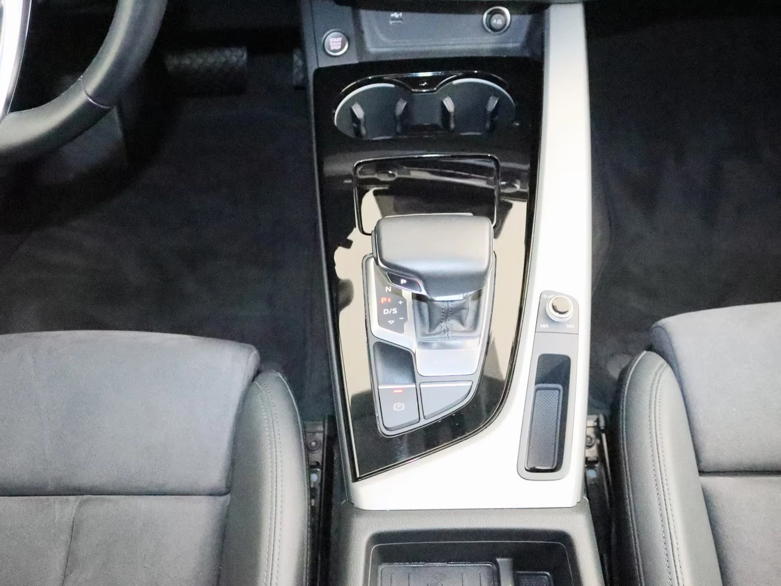 Audi A4 40TDI/204HP/QUATTRO/ADVANCED/360/LED/NAVI/928v | Mobile.bg � ����������� 16