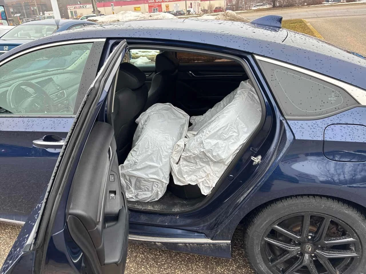 Honda Accord * Touring * PANO* ПОДГРЕВ* KEYLESS* , снимка 6 - Автомобили и джипове - 53747808