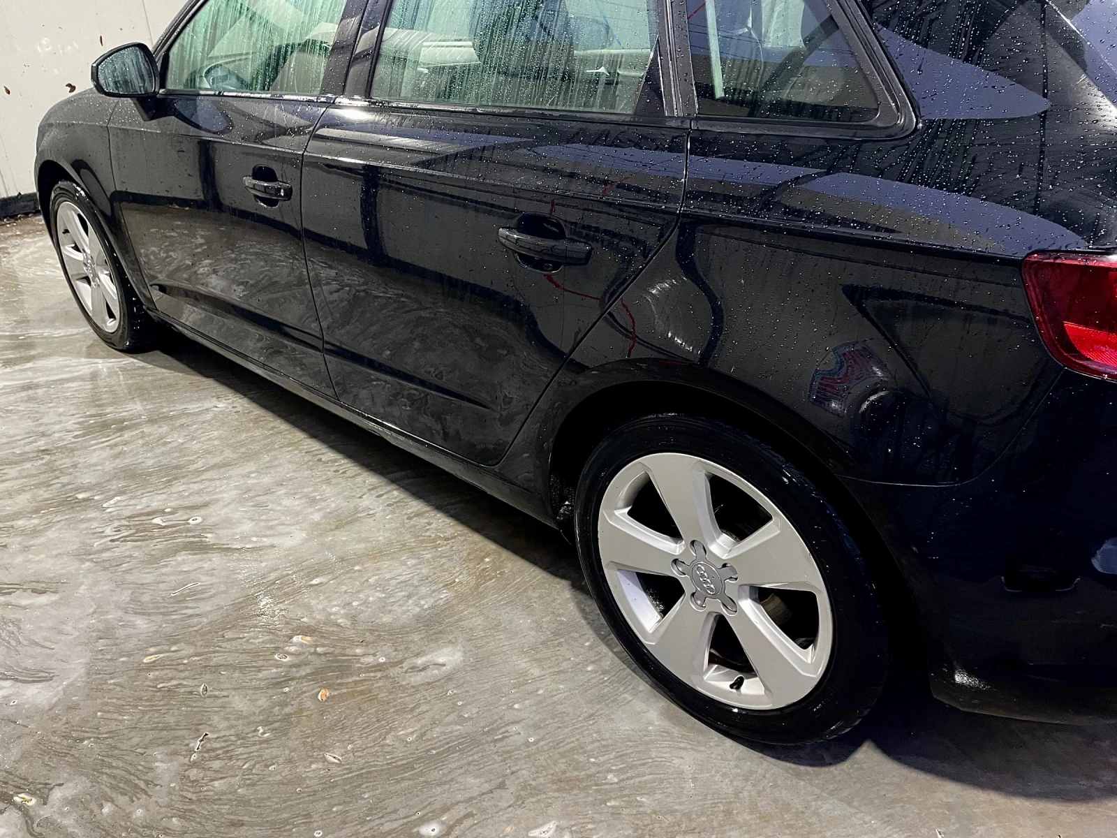 Audi A3 Sportsback TFSI, снимка 7 - Автомобили и джипове - 54001548