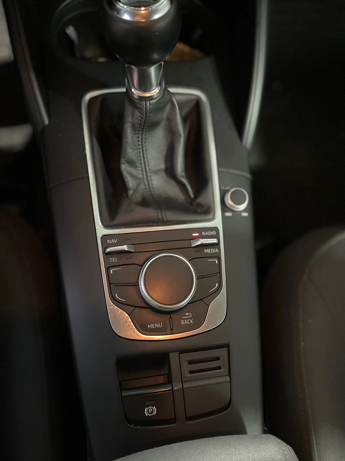 Audi A3 Sportsback TFSI, снимка 8 - Автомобили и джипове - 54001548