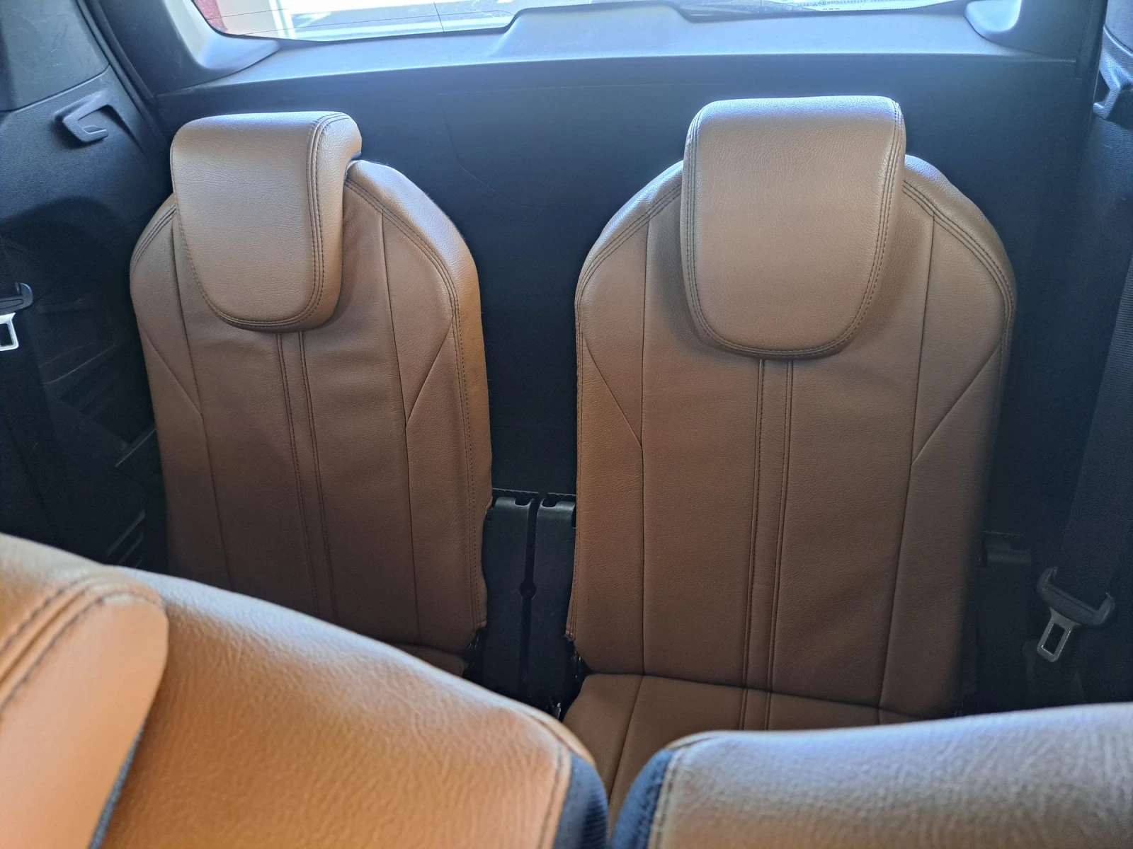 Peugeot 5008 Кожа панорама, снимка 9 - Автомобили и джипове - 54031748