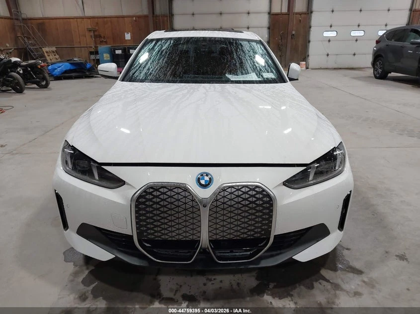 BMW i4 xDrive40 Gran Coupe, снимка 12 - Автомобили и джипове - 54378646