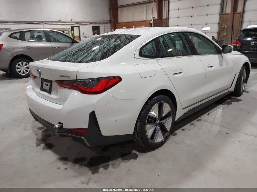 BMW i4 xDrive40 Gran Coupe, снимка 4 - Автомобили и джипове - 54378646