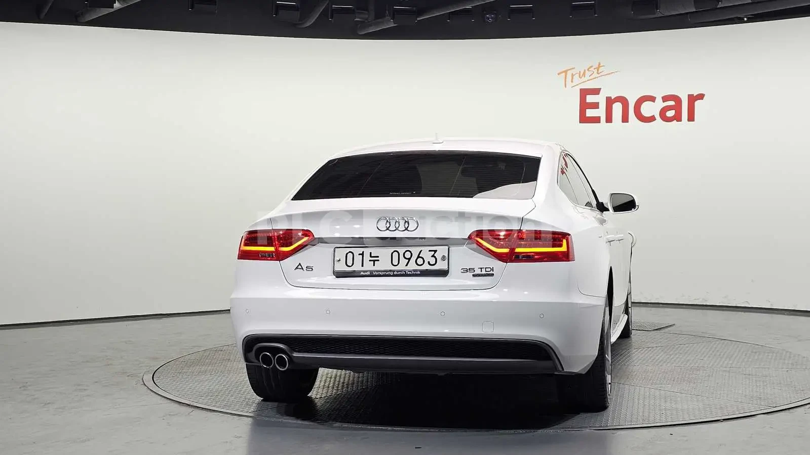 Audi A5 35 TDI| S-TRONIC| ЕЛ.СЕДАЛКИ| ВКЛ.ТЕХНОТЕСТ, снимка 4 - Автомобили и джипове - 54633543