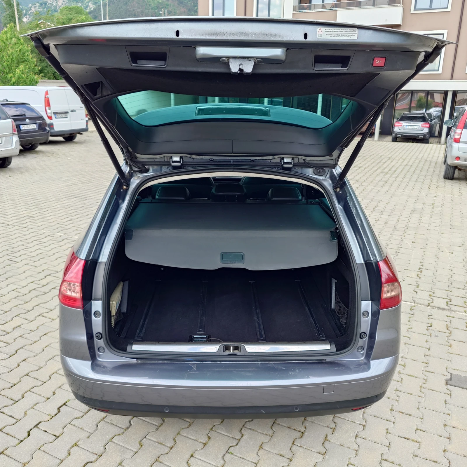 Citroen C5 2.0HDI , снимка 11 - Автомобили и джипове - 54635403