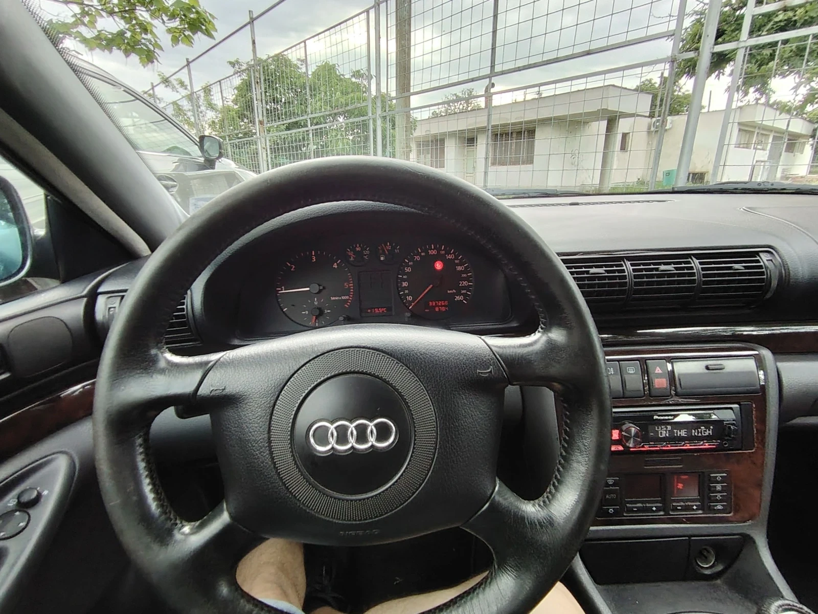 Audi A4, снимка 5 - Автомобили и джипове - 54645184
