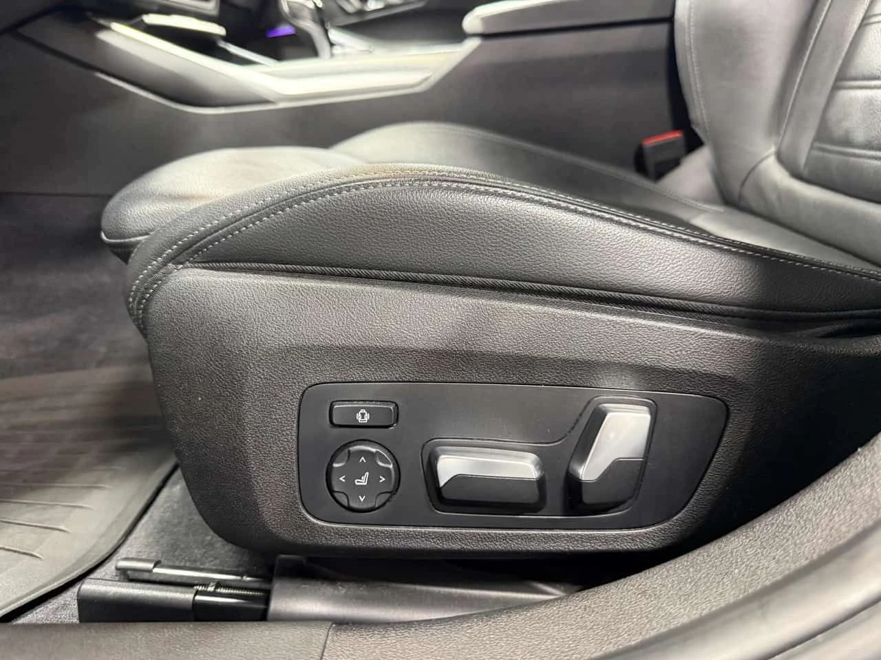 BMW 340 M340i xDrive/ШИБИДАХ/HARMAN KARDON/HUD, снимка 14 - Автомобили и джипове - 54795707