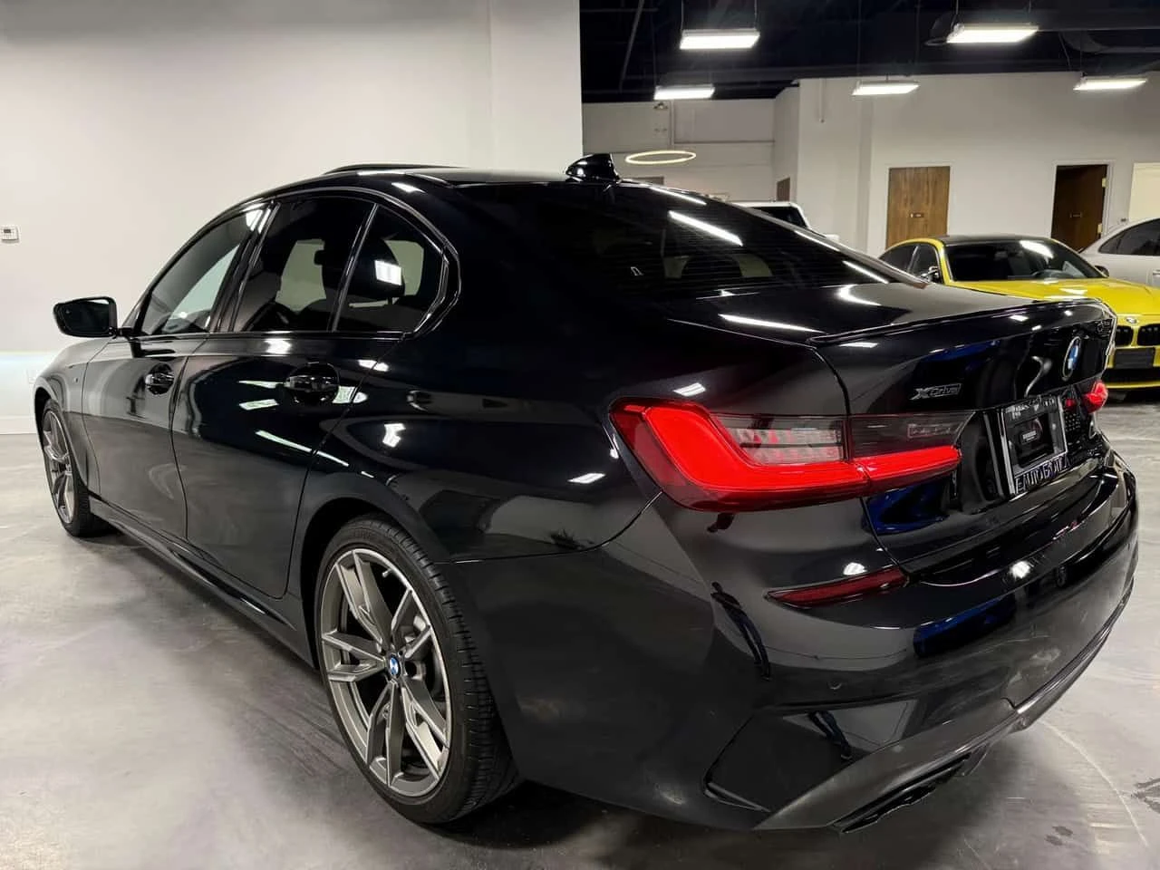 BMW 340 M340i xDrive/ШИБИДАХ/HARMAN KARDON/HUD, снимка 4 - Автомобили и джипове - 54795707