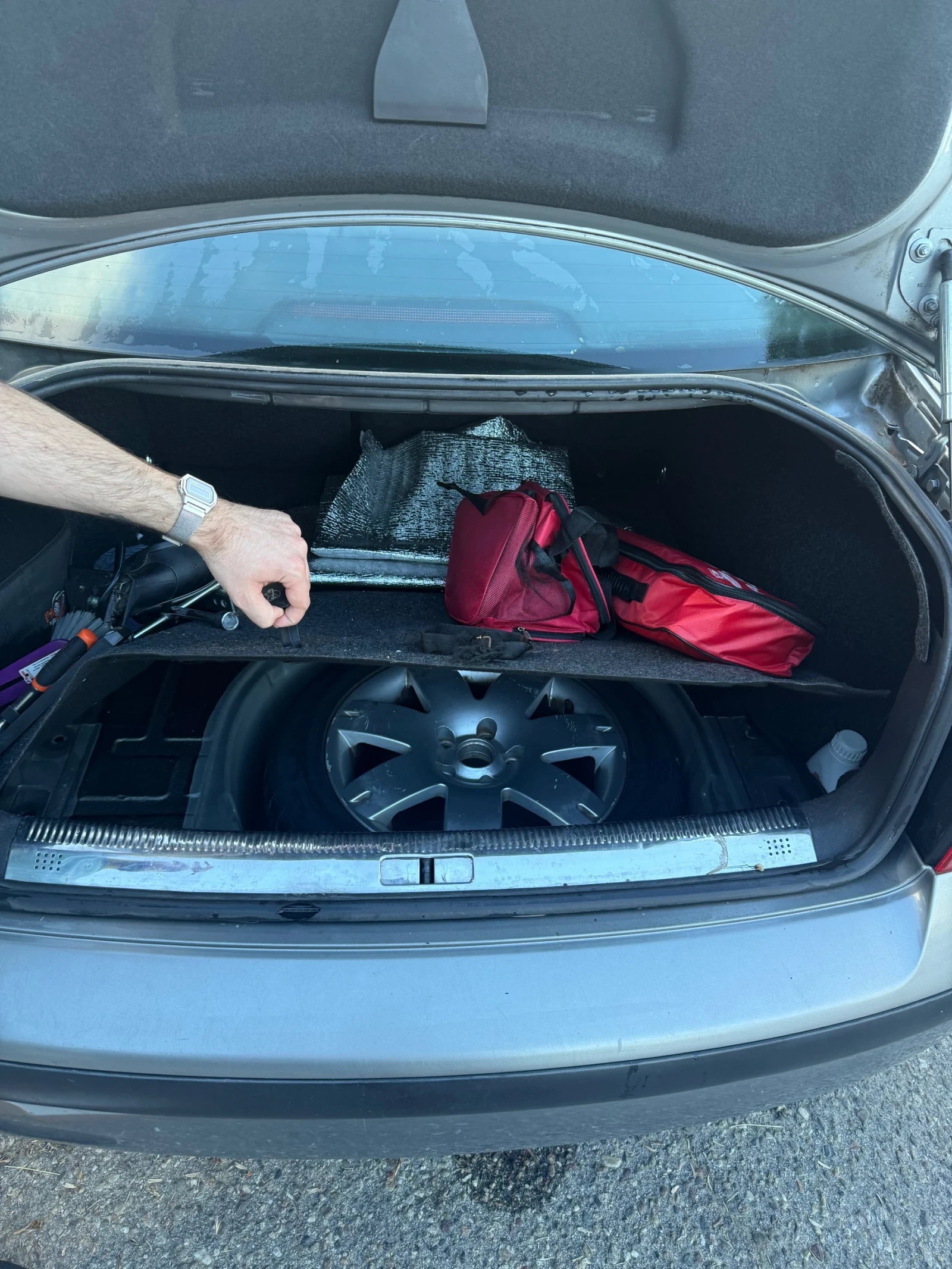 VW Passat 1.9 tdi, снимка 9 - Автомобили и джипове - 54839084
