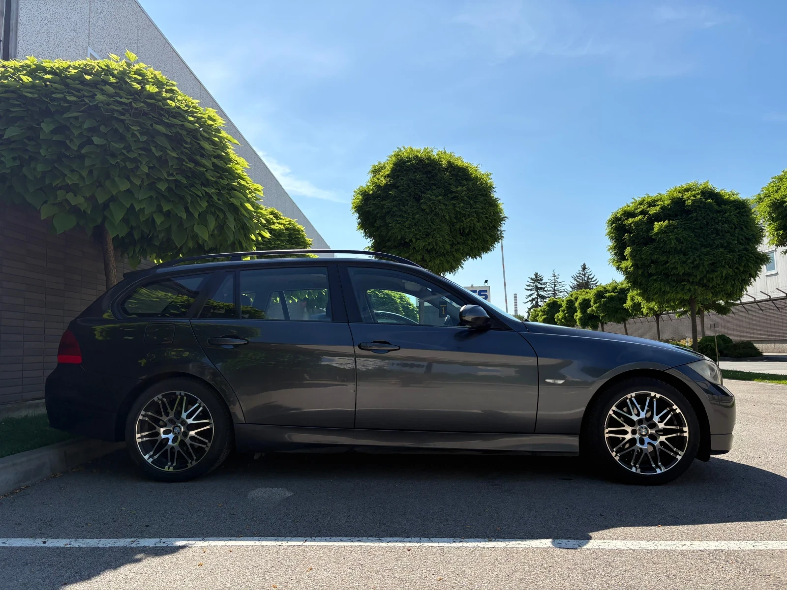 BMW 320 2.0, снимка 4 - Автомобили и джипове - 54896301