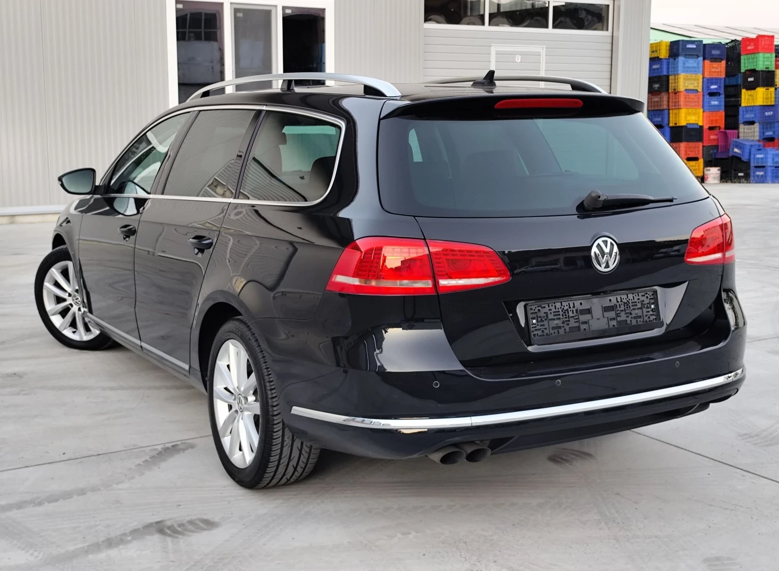 VW Passat 2.0-LED-NAVI-DISTRONIK-KEYLESS-GO-ПАНОРАМА-КАМЕРА, снимка 5 - Автомобили и джипове - 55084126