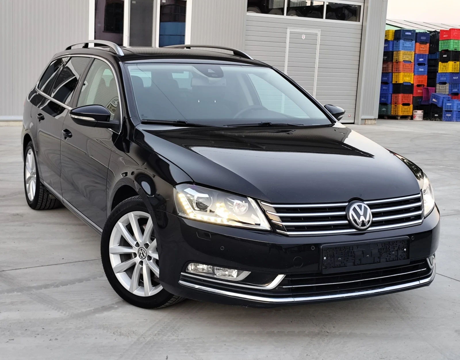 VW Passat 2.0-LED-NAVI-DISTRONIK-KEYLESS-GO-ПАНОРАМА-КАМЕРА